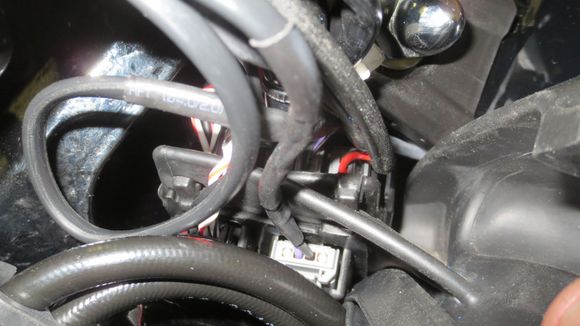 2e picture of the rubber grommet