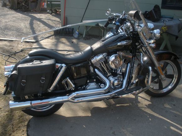 Another early photo when i had different saddle bags on it.