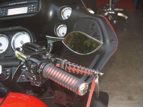 Iron Braid grips, levers, Ness mirrors