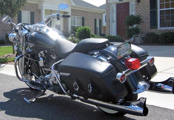FLHRC Road King Classic 2011 left rear