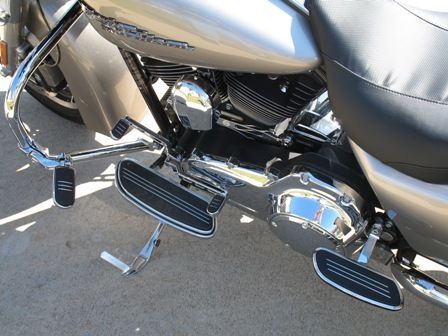 Added the billet gear levers and SG pegs to match the rest of the stuff, and shifter linkage.