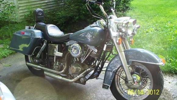 One of the pictures from the craigs list ad.