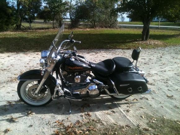 98 road king 3 .  A few months after minor maintenance repairs . finally road ready