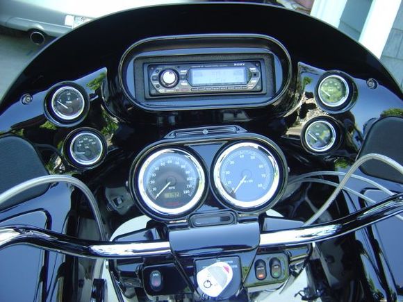 Painted Inner Fairing and Biketronics Radio setup with XM