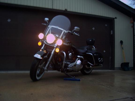 Frenched Visor Trim Rings and Mini-Apes installed with the lights on.