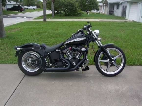 Da Train,  with the new Screaming Eagle Heavy Breather, LePera solo, and Bassani Pro Street turn outs in Ceramic black