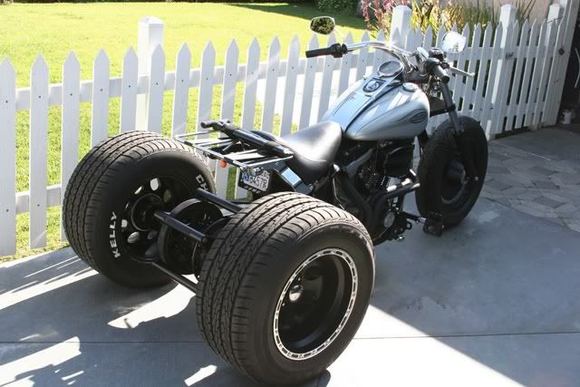Fat tires on that Trike.