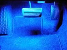 Nice blue accent lighting via http://www.v-leds.com