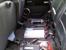 US Amps 2-Channel Amplifier - JL Audio 500.1 Amplifier - Phoenix Gold Capacitor.