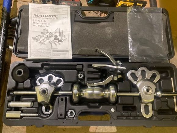 Maddox Puller (used the claws to remove the harmonic balancer)