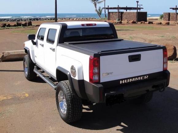 Roll-N-Lock Bed Cover