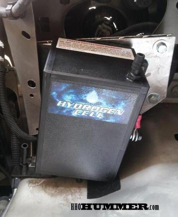 The HHO generator mounted in the H3