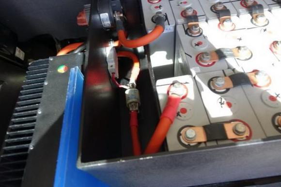 Viewing the battery pack charger in rear of vehicle