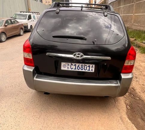 This My car Tucson 2005 but engine acceleration is falling Day to Day