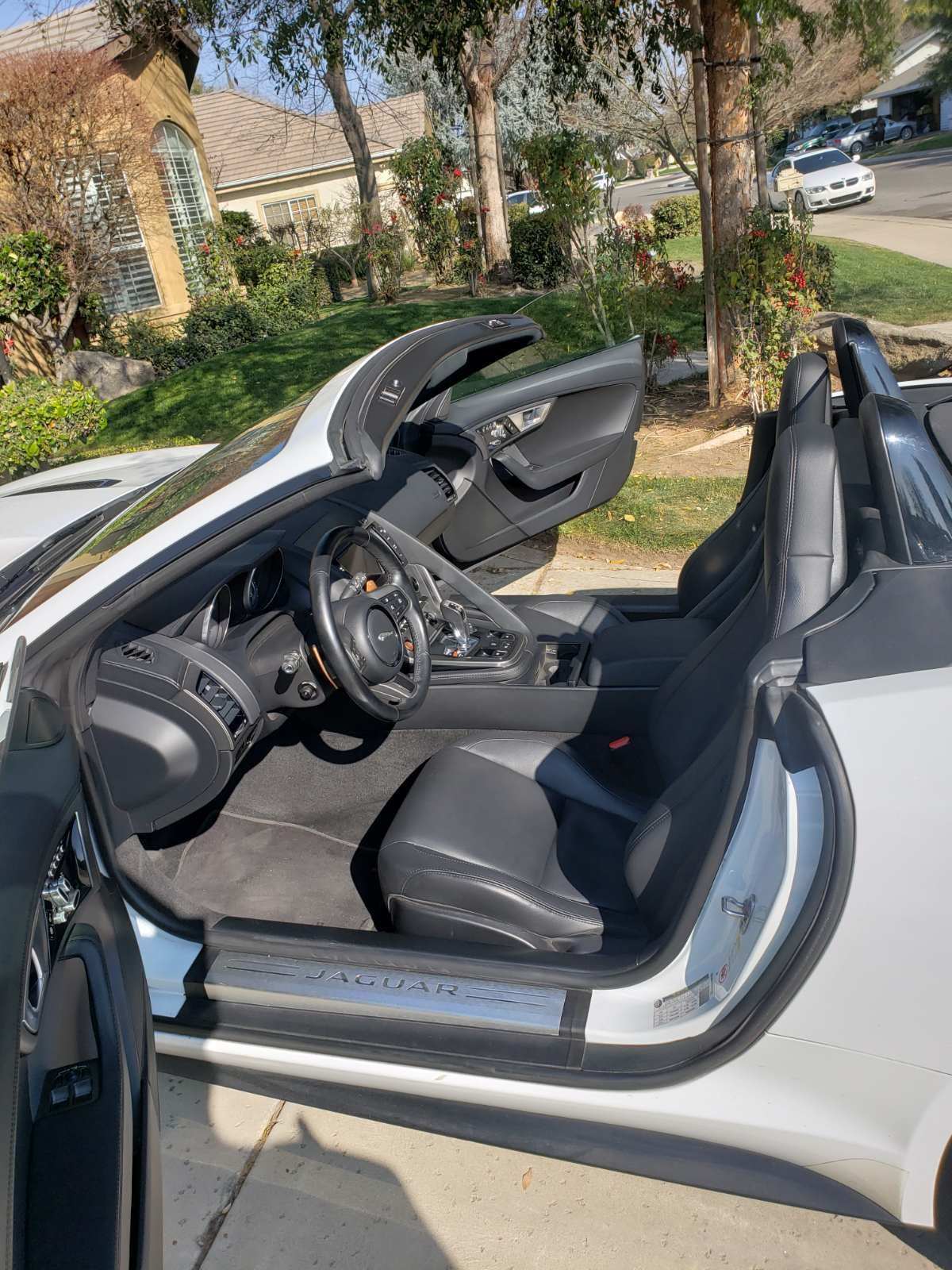 2014 Jaguar F-Type - 2014 Jaguar V8S - Used - VIN SAJWA6GL1EMK07752 - 56,300 Miles - 8 cyl - 2WD - Automatic - Convertible - White - Fresno, CA 93711, United States