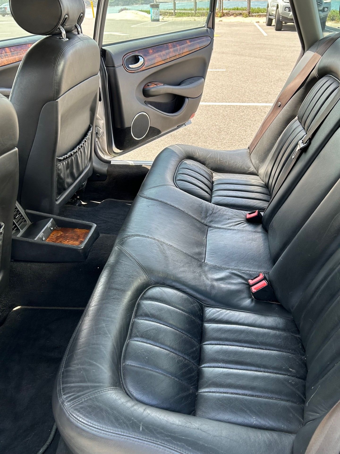 2000 Jaguar XJ8 - Amazing 2000 Jaguar XJ8 L Sport Silver Sedan w/ 111K Miles pure So. California Car - Used - VIN SAJDA23C4YLF06834 - 111,000 Miles - 8 cyl - 2WD - Automatic - Sedan - Silver - Redondo Beach, CA 90277, United States