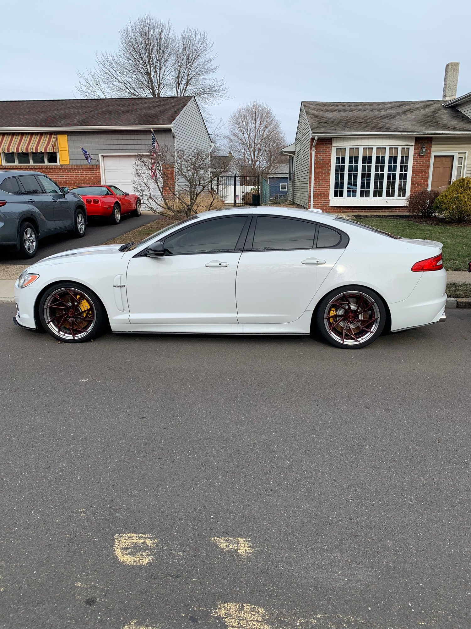 2011 Jaguar XFR - 2011 XFR - Used - VIN SAJWA0JC2BMS06790 - 32,000 Miles - 8 cyl - 2WD - Automatic - Sedan - White - Hamilton, NJ 08620, United States