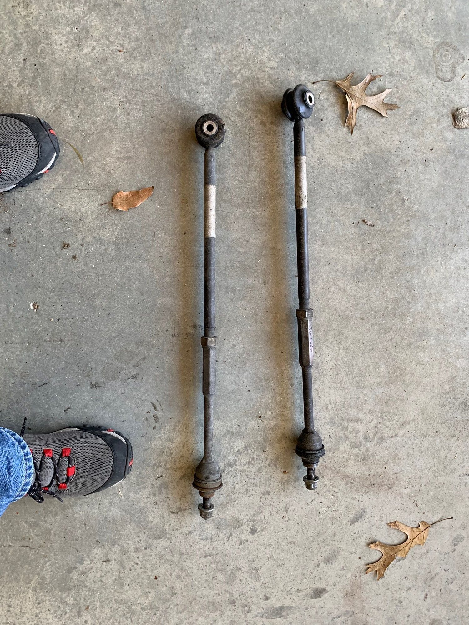 Steering/Suspension - XF rear tie rod ends - free - Used - 2009 to 2015 Jaguar XF - Dallas, TX 75206, United States