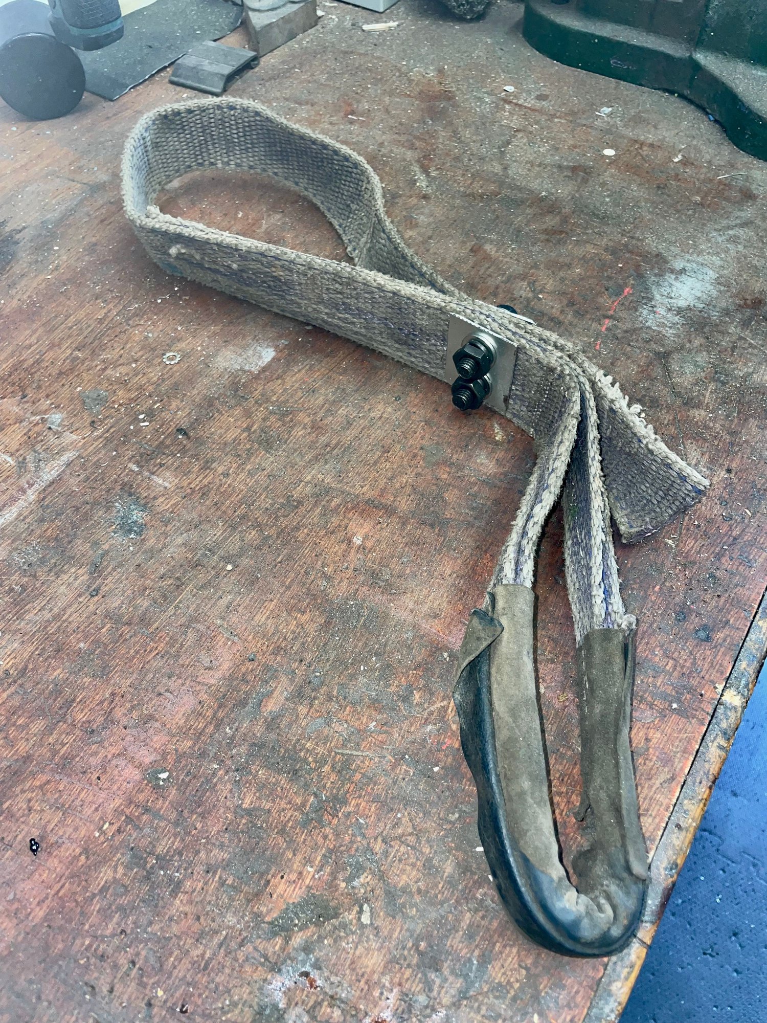 MADE UP A LIFTING STRAP