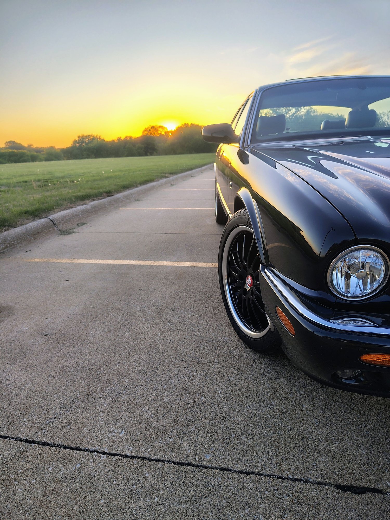 2000 Jaguar XJR - Clean Black on Black XJR - Used - VIN SAJDA15BOYMF16169 - 85,200 Miles - 8 cyl - 2WD - Automatic - Sedan - Black - Sioux City, IA 51106, United States