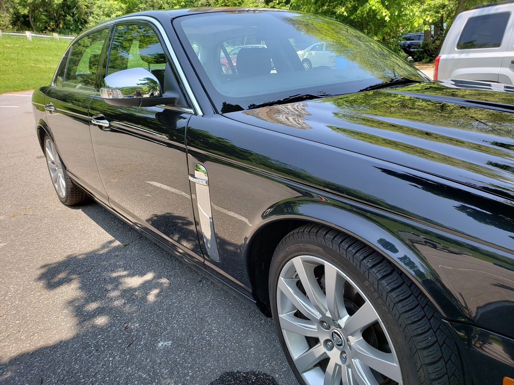 2008 Jaguar Vanden Plas - 2008 Jaguar XJ Vanden Plas (Near Museum Condition) - Used - VIN SAJXA82B28SH29193 - 24,000 Miles - 8 cyl - 2WD - Automatic - Sedan - Black - Toronto, ON M3C1V1, Canada