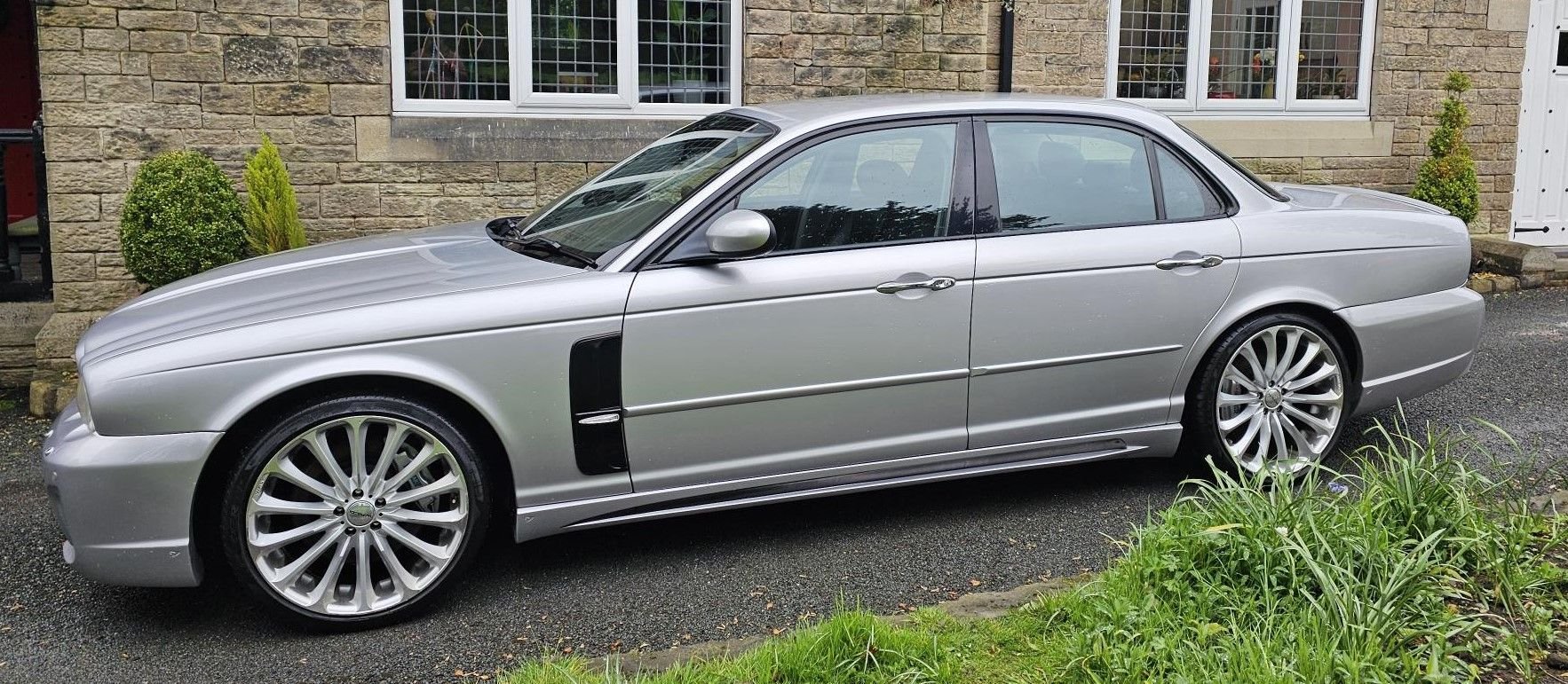 2003 Jaguar XJR 4.2SC with Wald Black Bison Kit 60K Miles
