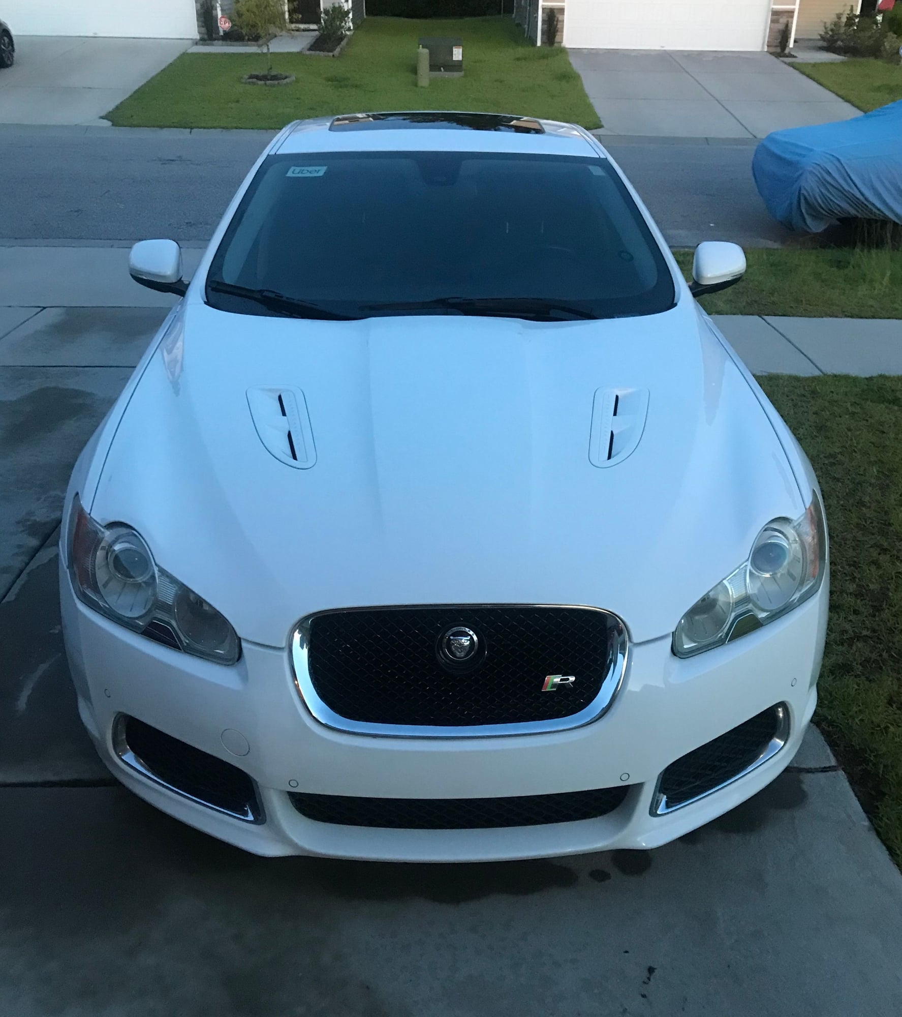 2011 Jaguar XFR - 2011 Jaguar XFR - Used - VIN SAJWA0JC2BMS14419 - 107,749 Miles - 8 cyl - 2WD - Automatic - Sedan - White - Charleston, SC 29486, United States