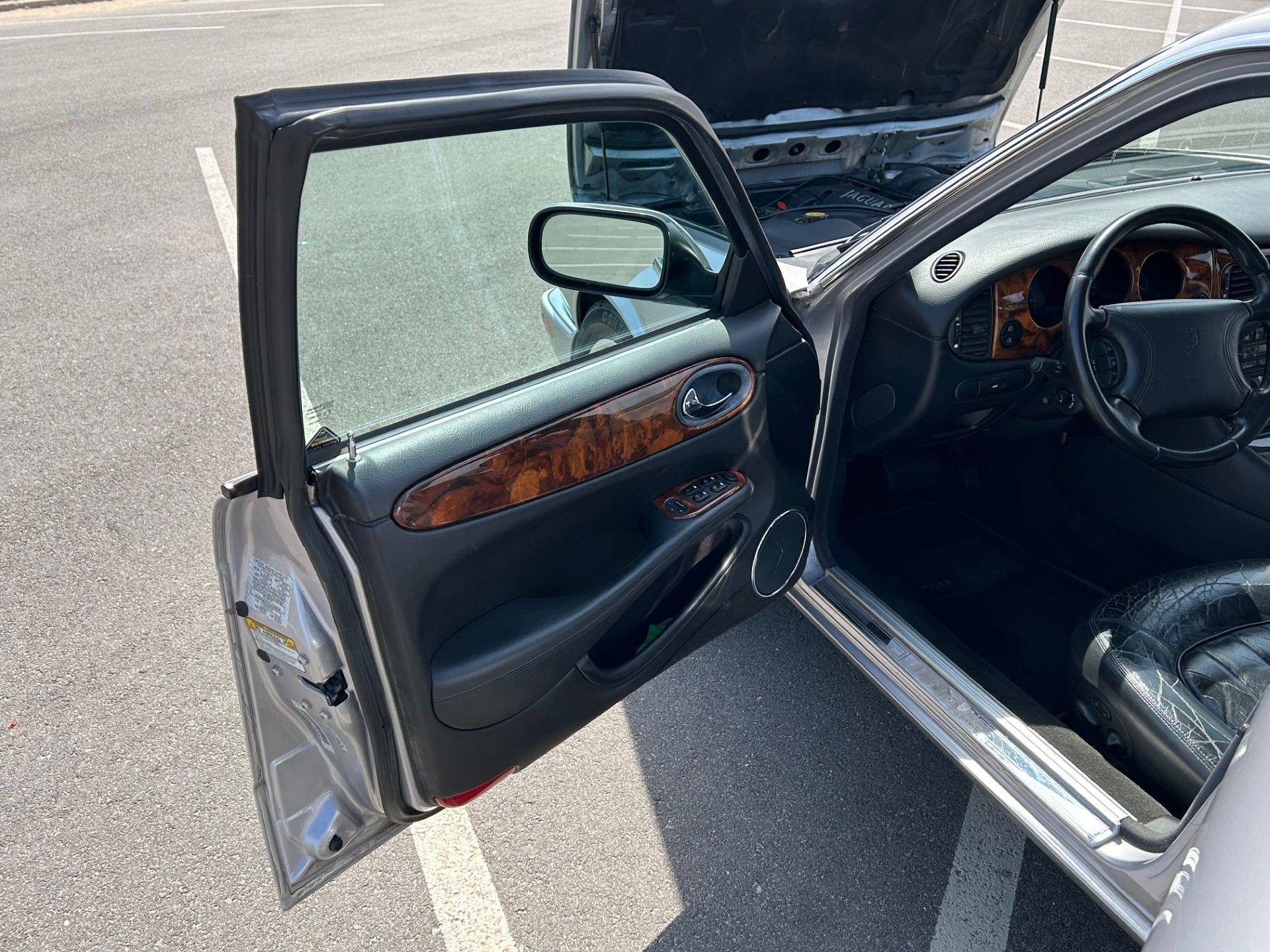 2000 Jaguar XJ8 - Amazing 2000 Jaguar XJ8 L Sport Silver Sedan w/ 111K Miles pure So. California Car - Used - VIN SAJDA23C4YLF06834 - 111,000 Miles - 8 cyl - 2WD - Automatic - Sedan - Silver - Redondo Beach, CA 90277, United States