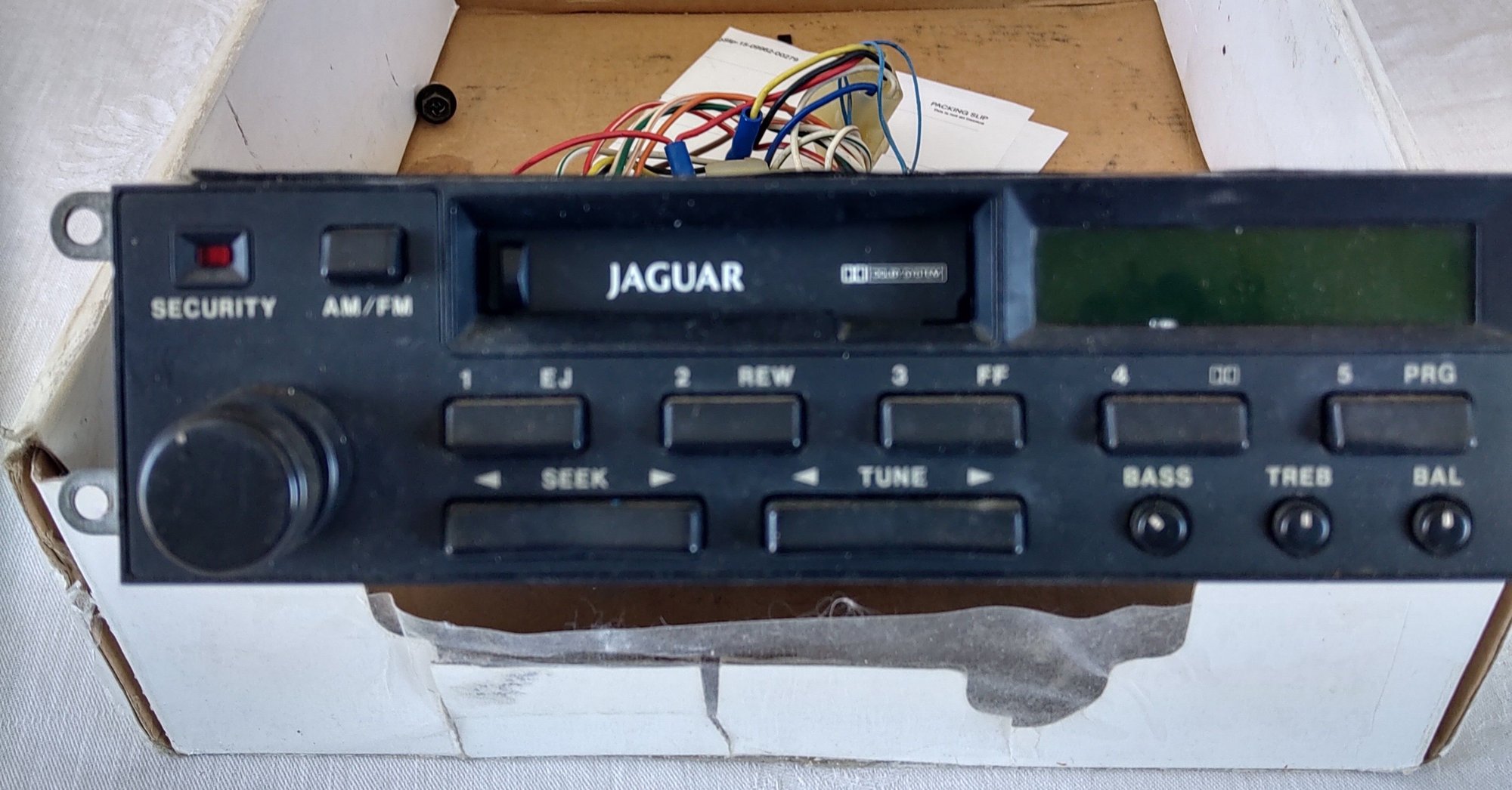 Miscellaneous - Jaguar AJ8700 Radio w/cassette for XJS with code! - Used - 1975 to 1991 Jaguar XJS - Onset, MA 02558, United States