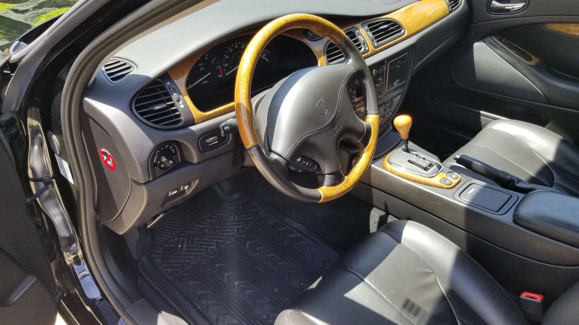 2000 Jaguar S-Type - Original Owner S Type - Used - VIN SAJDA01C6YFL12308 - 37,800 Miles - 6 cyl - 2WD - Automatic - Sedan - Black - Edwardsville, IL 62025, United States