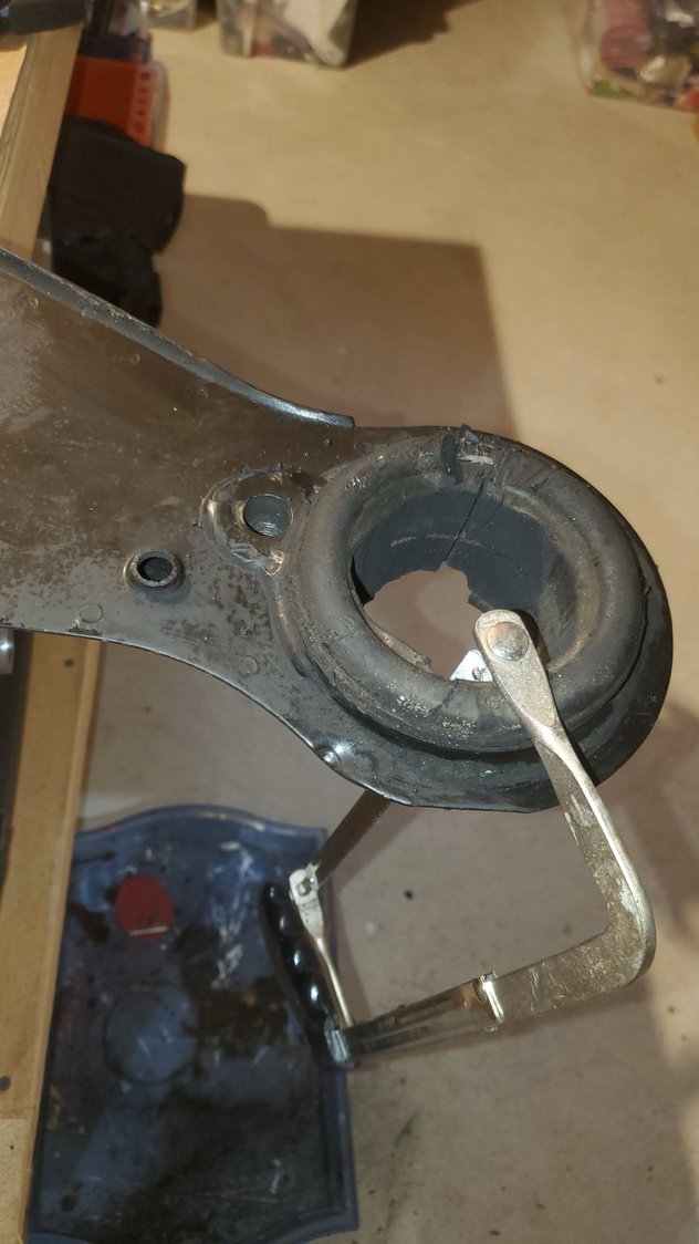 Removing old subframe mount