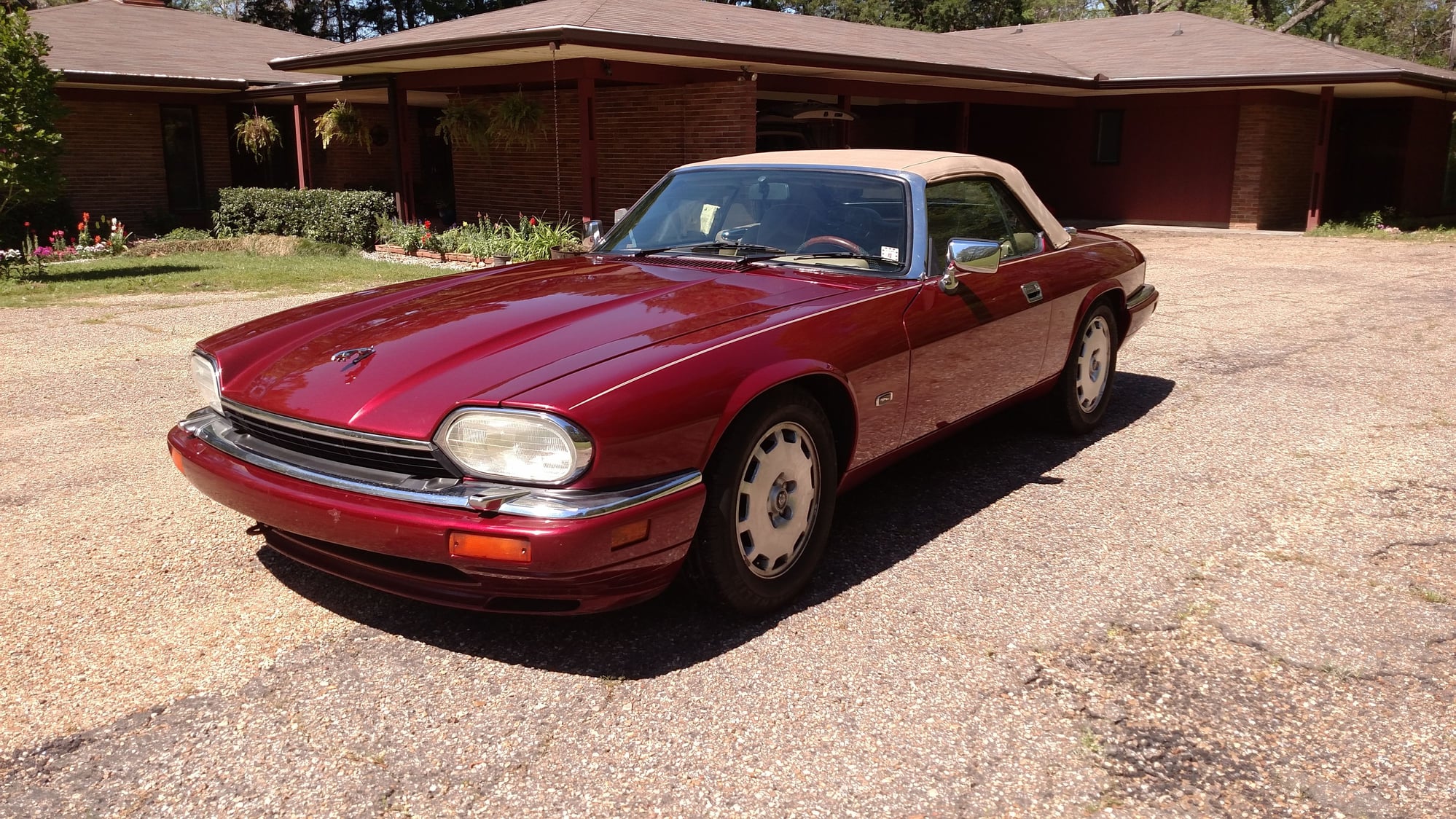 1996 Jaguar XJS - 1996 XJS Convertible - Used - VIN SAJNX274XTC224533 - 103,000 Miles - 6 cyl - 2WD - Automatic - Convertible - Red - Natchez, MS 39120, United States