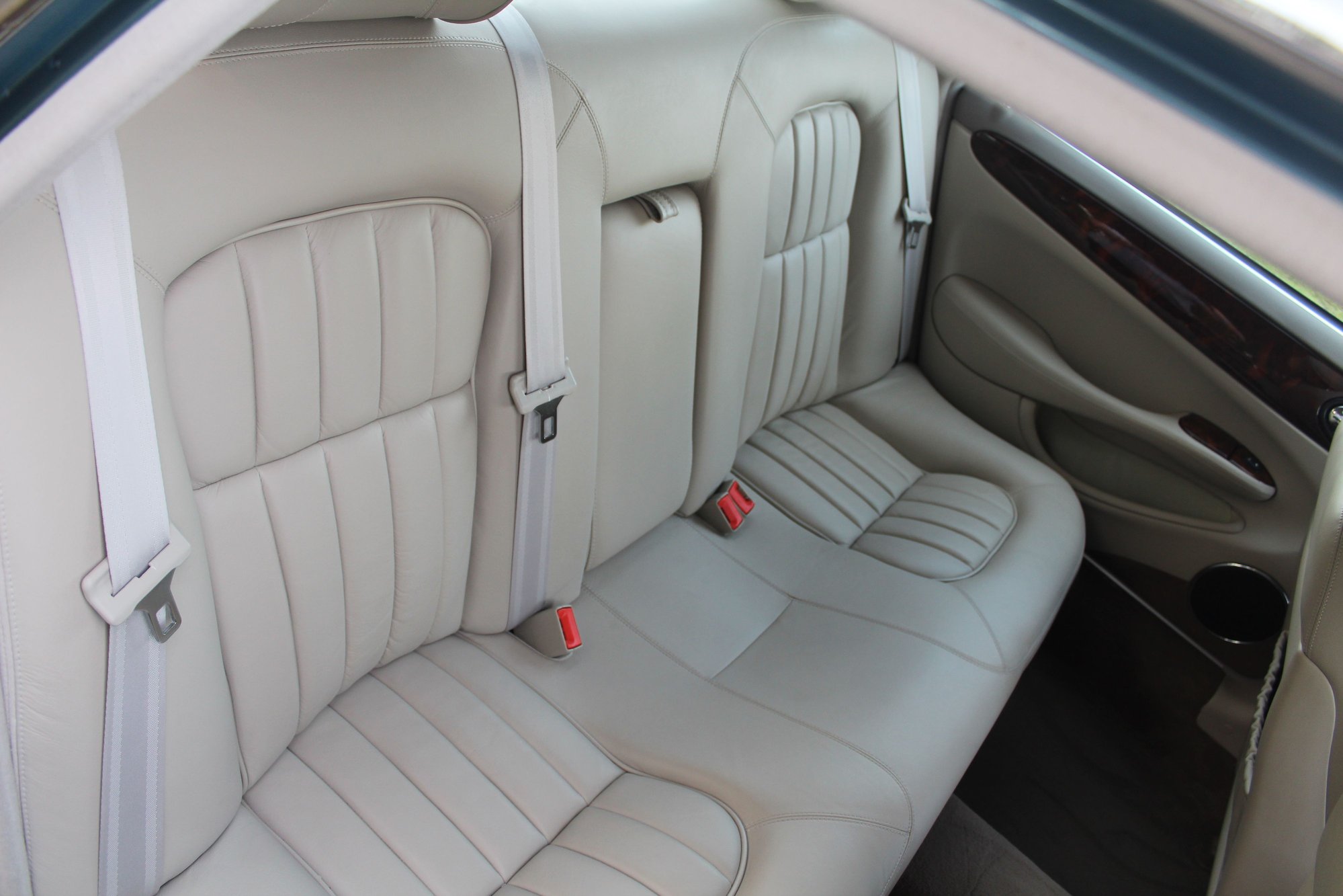 2000 Jaguar XJ8 - 2000 Jaguar XJ8L 13k miles - Used - VIN Sajda23c5ylf17292 - 13,320 Miles - 8 cyl - 2WD - Automatic - Sedan - Blue - Miami, FL 33173, United States