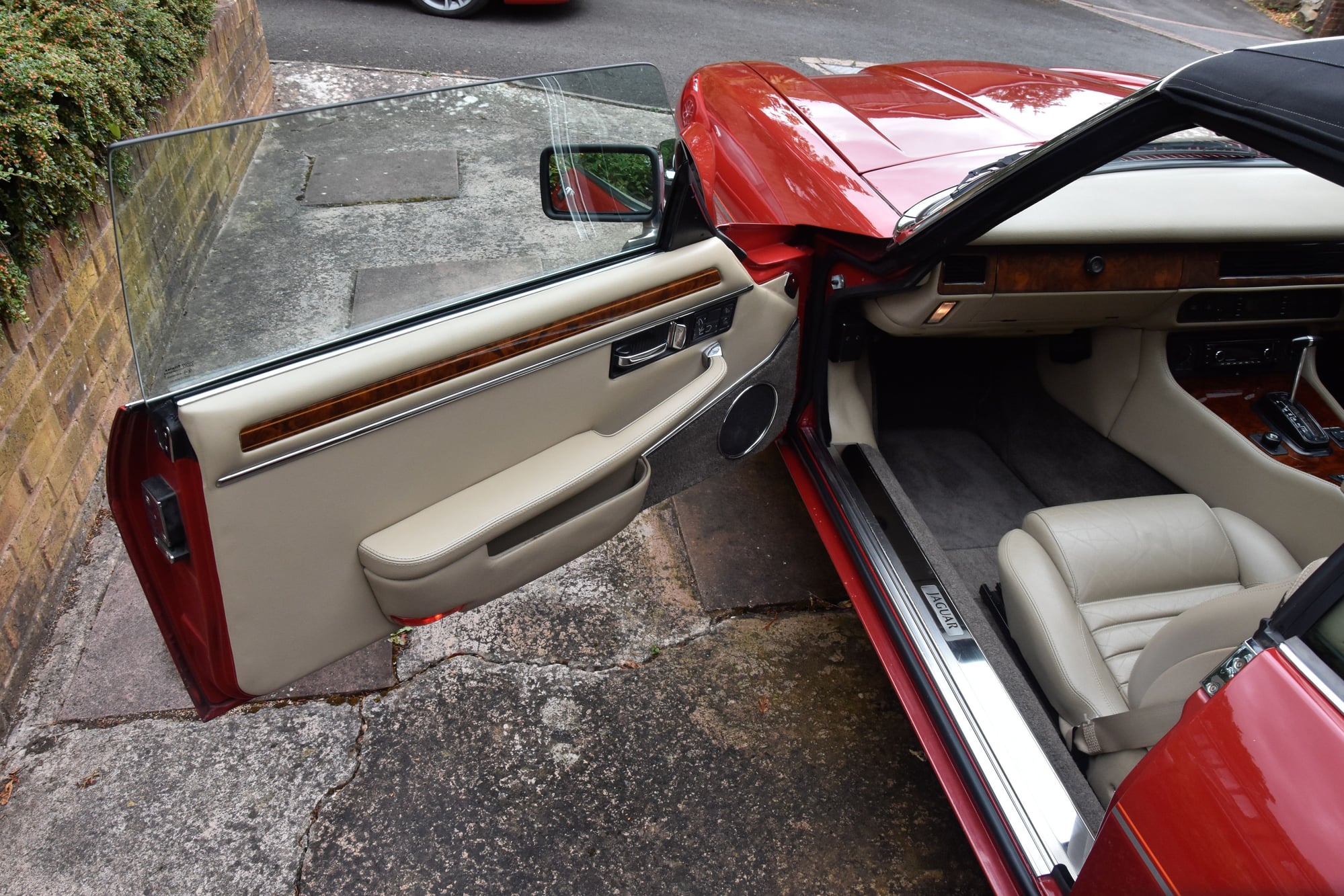 1993 Jaguar XJS - 1993 Jaguar XJS 5.3 V12 Convertible - Mechanically Restored - Outstanding - Used - VIN SAJJNJDW3EP182547 - 70,000 Miles - 12 cyl - 2WD - Automatic - Convertible - Red - Birmingham B388, United Kingdom