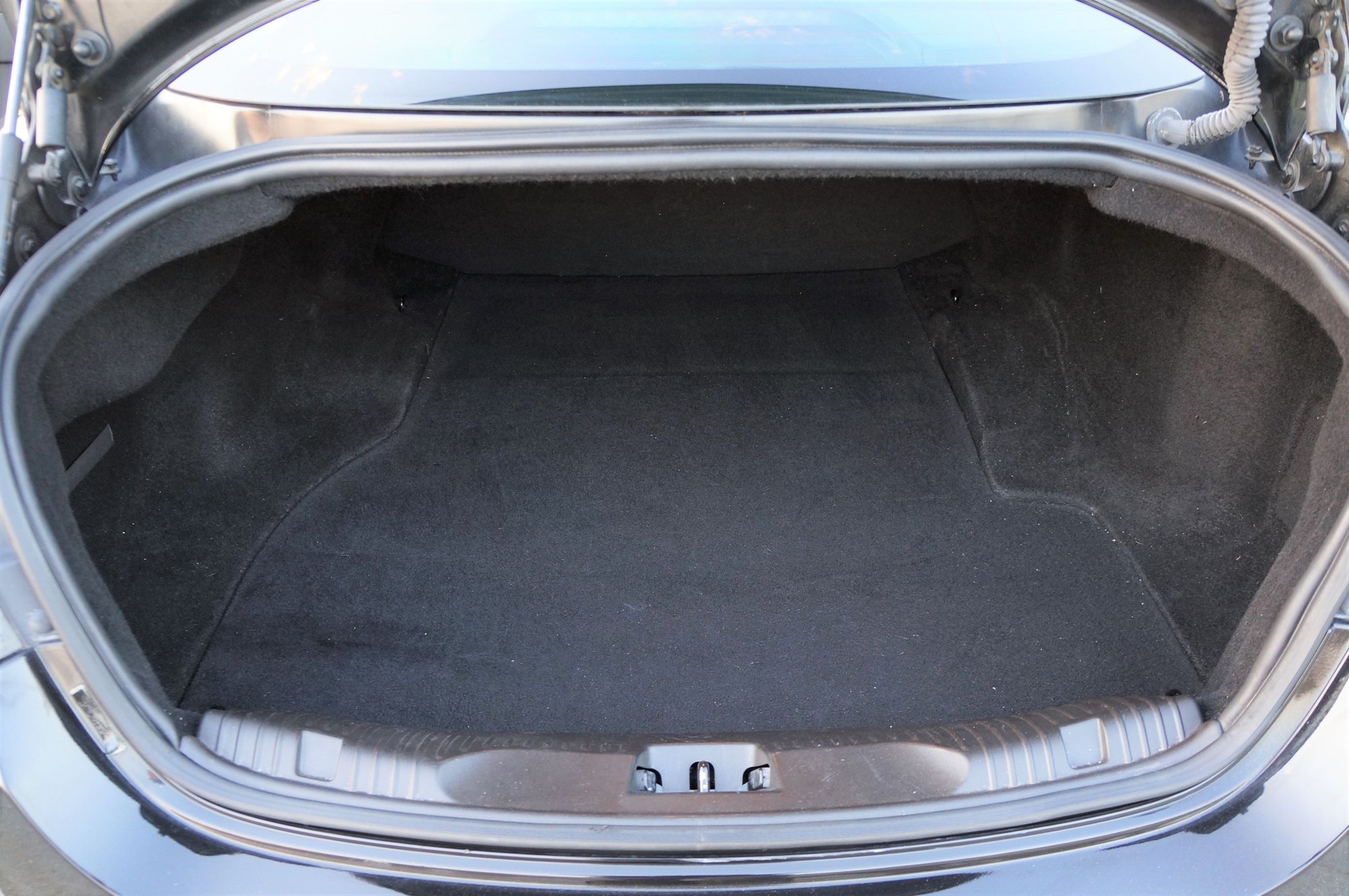 2012 Jaguar XF - 2012 Jaguar XF Portfolio 5.0 V8 Sport Pkg, Ext. Warranty - Used - VIN SAJWA0HB4CLS41531 - 73,547 Miles - 8 cyl - 2WD - Automatic - Sedan - Black - Fremont, CA 94538, United States