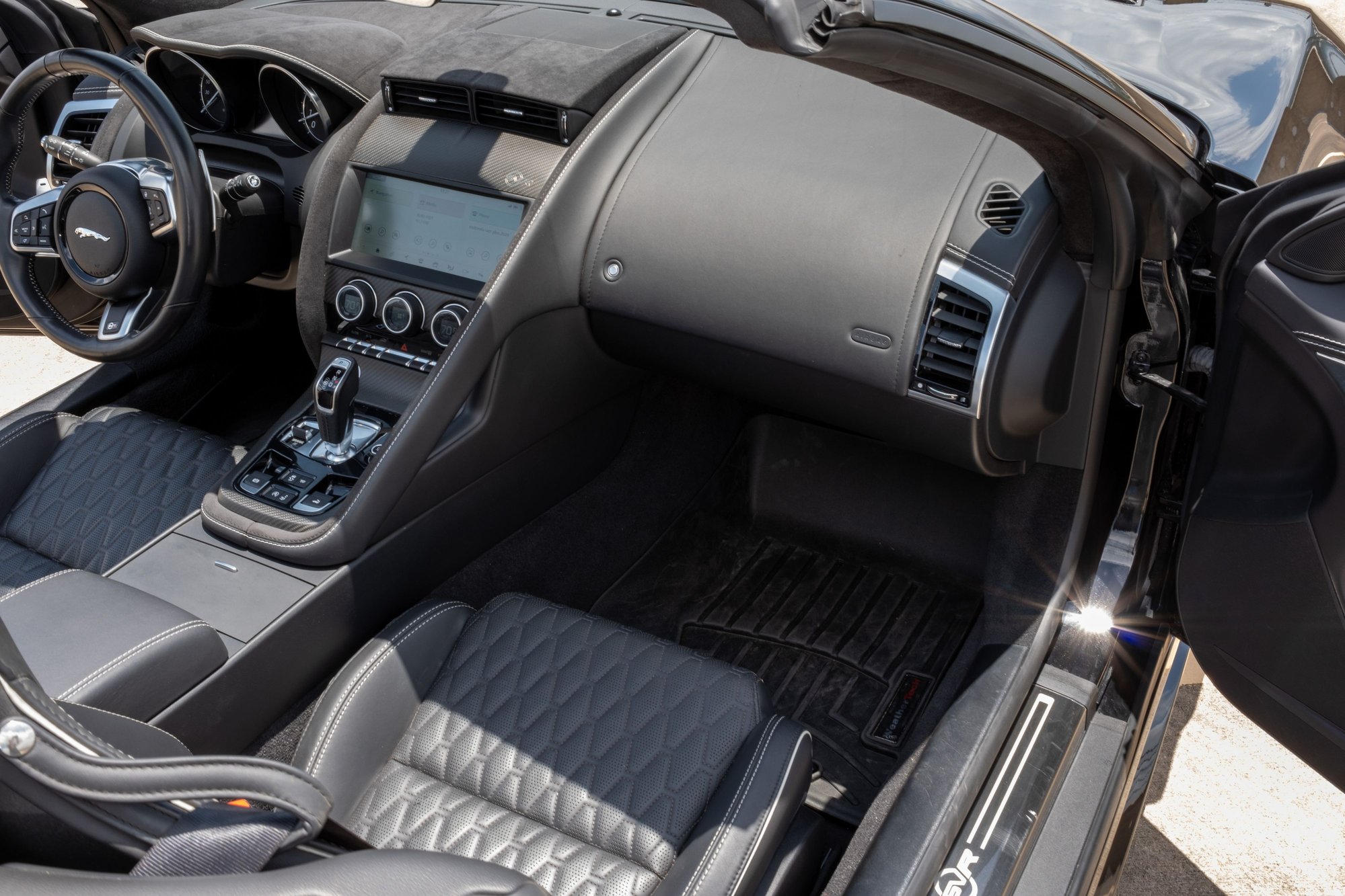 2020 Jaguar F-Type - 2020 F Type SVR Convertible Black exterior, Black interior, CCB, Carbon Fiber Package - Used - VIN SAJDZ5FE5LCK63399 - 12,500 Miles - 8 cyl - AWD - Automatic - Convertible - Black - Austin, TX 78735, United States