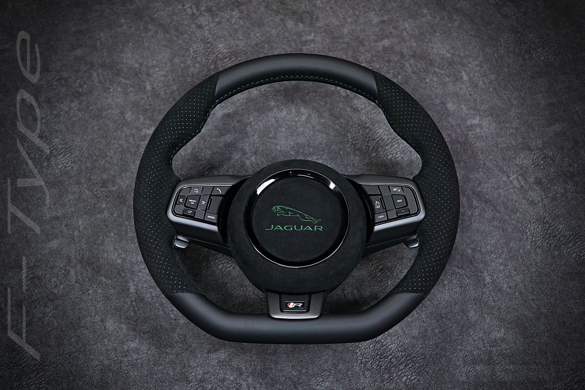 Interior/Upholstery - Customized steering wheel - flat bottom non heated - Used - 2016 to 2020 Jaguar F-Type - Krakow, Poland