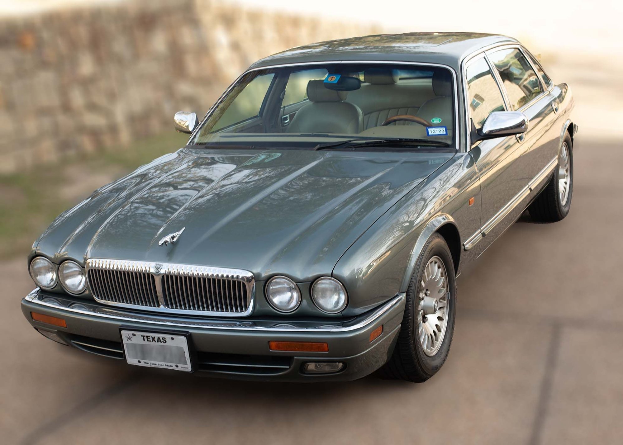 1996 Jaguar Vanden Plas - Has a Soul! 1996 Jaguar VP - Clean, AutoCheck=57, Beautiful color - Jade, - Used - VIN SAJKX6246TC784440 - 6 cyl - 2WD - Automatic - Sedan - Other - Garland, TX 75044, United States