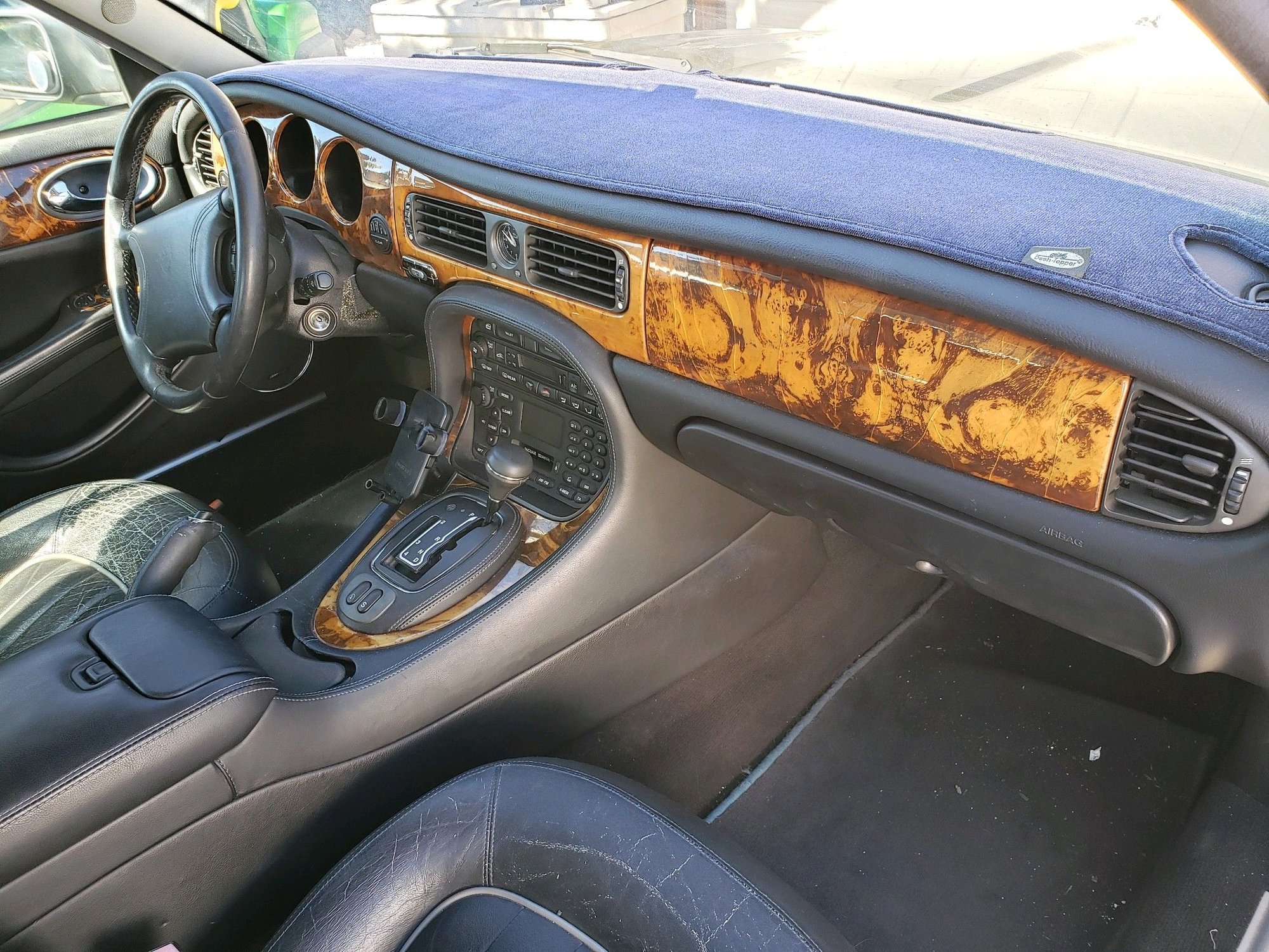2000 Jaguar XJ8 - 2000 Jaguar XJ8 Blk/Blk - Good Runner - $1,200 OBO - Used - VIN SAJDA14C3YLF02654 - 130,500 Miles - 8 cyl - 2WD - Automatic - Sedan - Black - Ramona (san Diego), CA 92065, United States