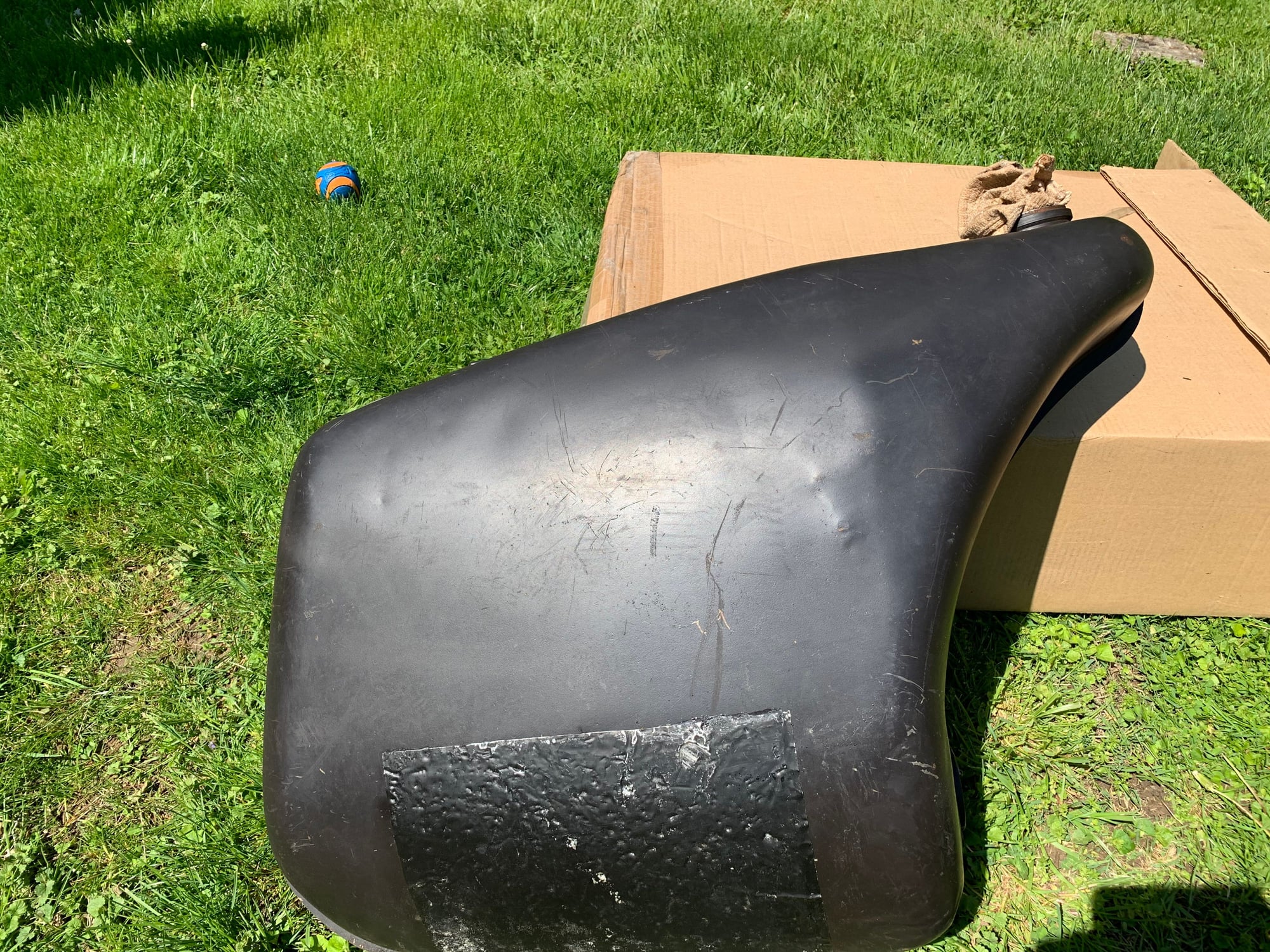 Engine - Intake/Fuel - Series 1 RH gas tank - Used - 1968 to 1973 Jaguar XJ6 - Indianapolis, IN 46228, United States