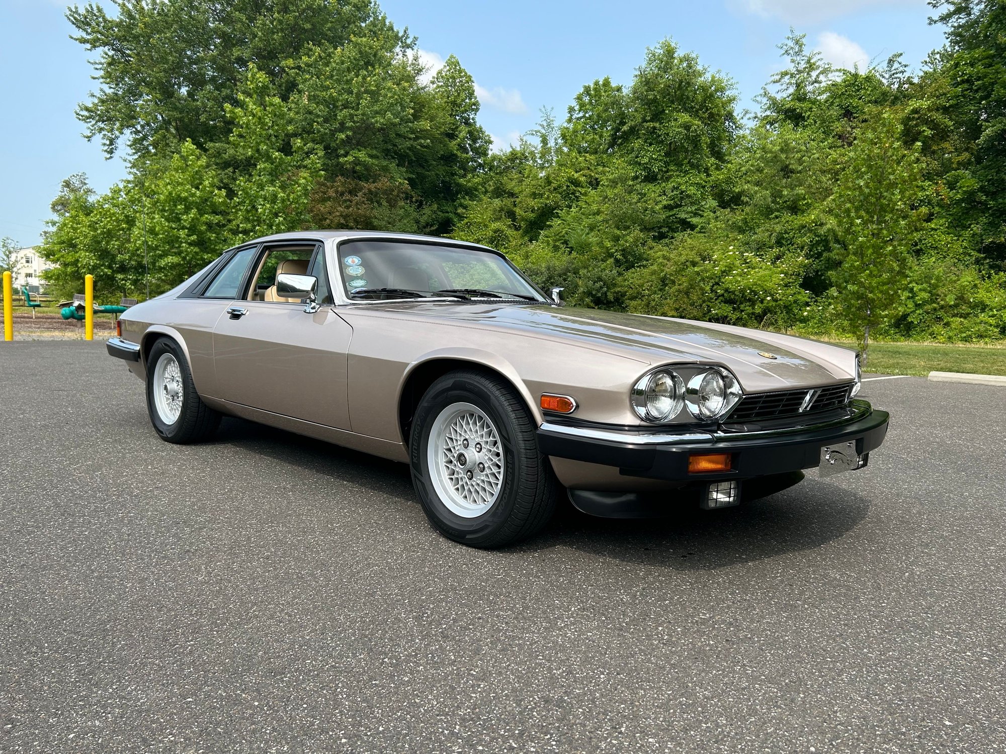 1991 Jaguar XJS - 1991 Jaguar XJS - Used - VIN SAJTW5842MC177301 - 88,500 Miles - 12 cyl - 2WD - Automatic - Coupe - Gold - Warrington, PA 18976, United States