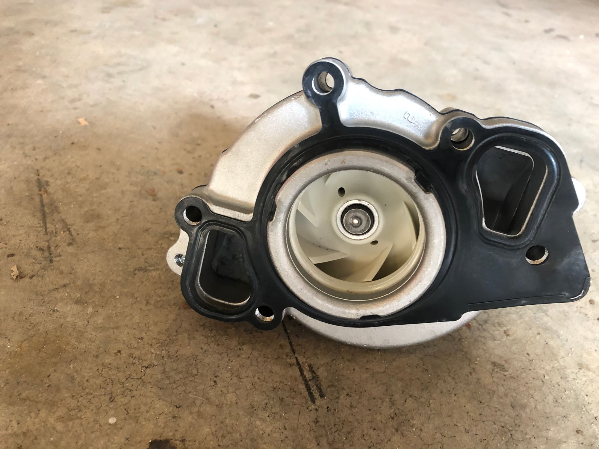 Miscellaneous - Waterpump 2000 Jaguar S-Type 4.0 - New - 2000 to 2003 Jaguar S-Type - Dallas, TX 75206, United States