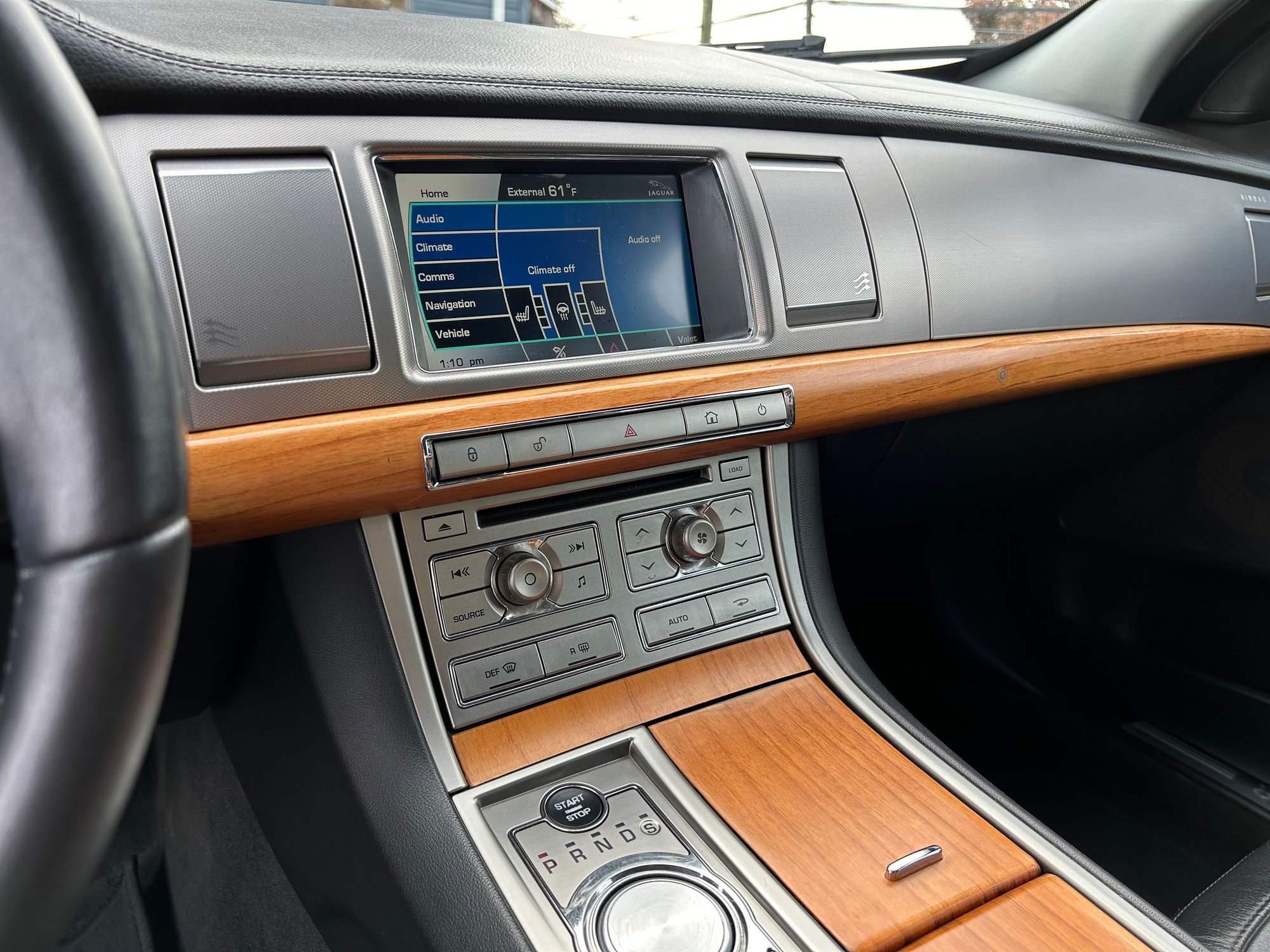 2010 Jaguar XF - Driven 5700 miles per year, Original Owner - Used - VIN SAJWAOFA9AHR68013 - 80,600 Miles - 8 cyl - 2WD - Automatic - Sedan - Silver - Secaucus-Hudson County, NJ 07094, United States