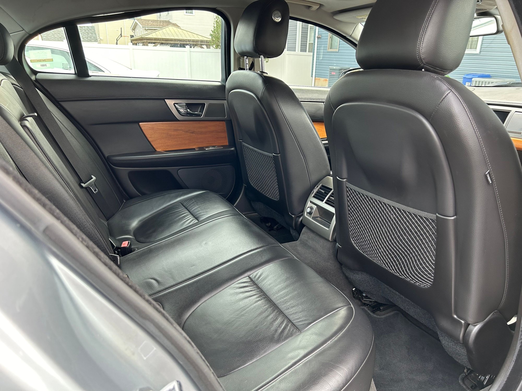 2010 Jaguar XF - Driven 5700 miles per year, Original Owner - Used - VIN SAJWAOFA9AHR68013 - 80,600 Miles - 8 cyl - 2WD - Automatic - Sedan - Silver - Secaucus-Hudson County, NJ 07094, United States