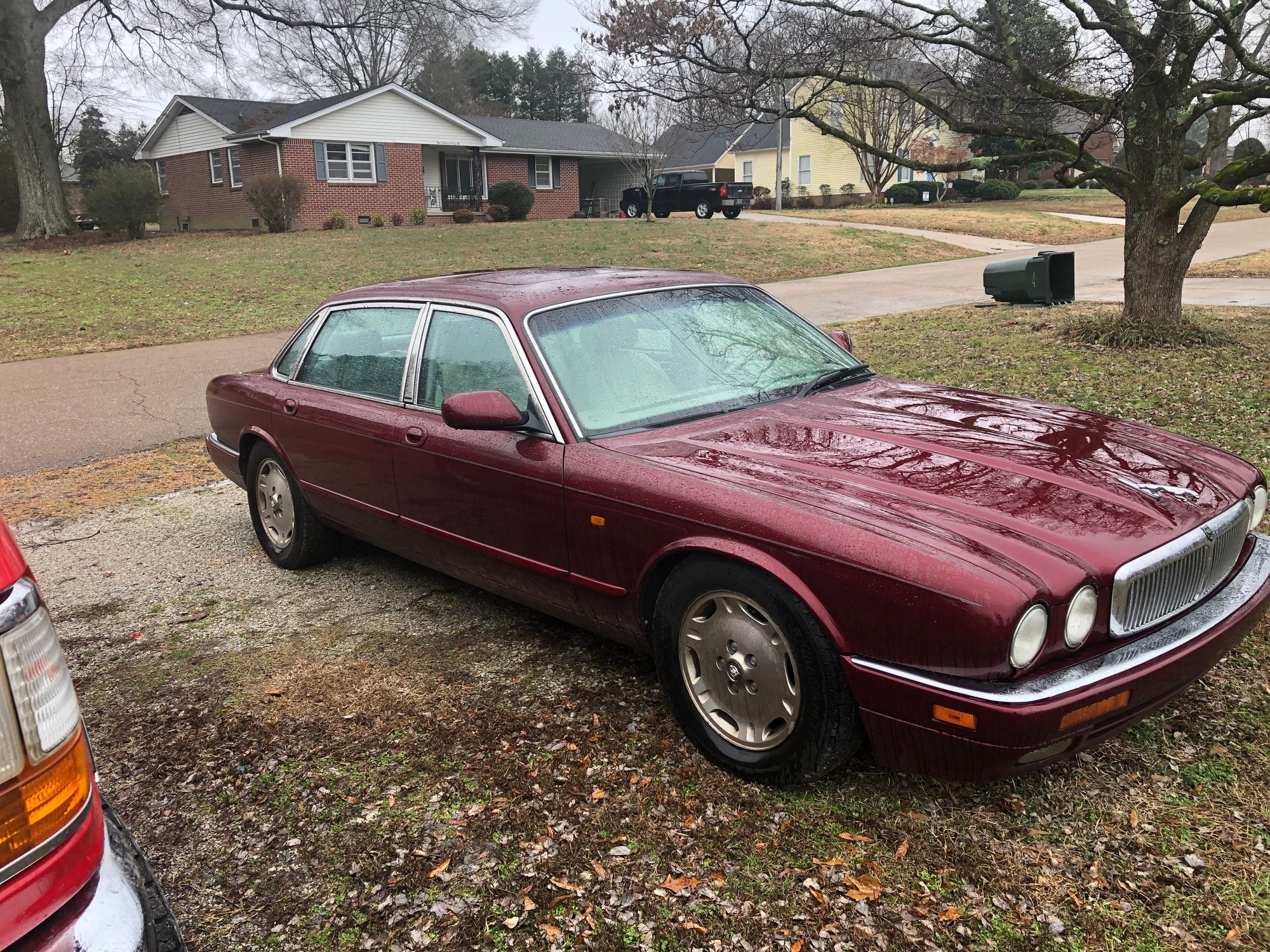 1997 Jaguar XJ6 - FREE XJ6L - Used - VIN SAJHX6246vc788307 - 208,000 Miles - 6 cyl - 2WD - Automatic - Sedan - Red - Martin, TN 38237, United States