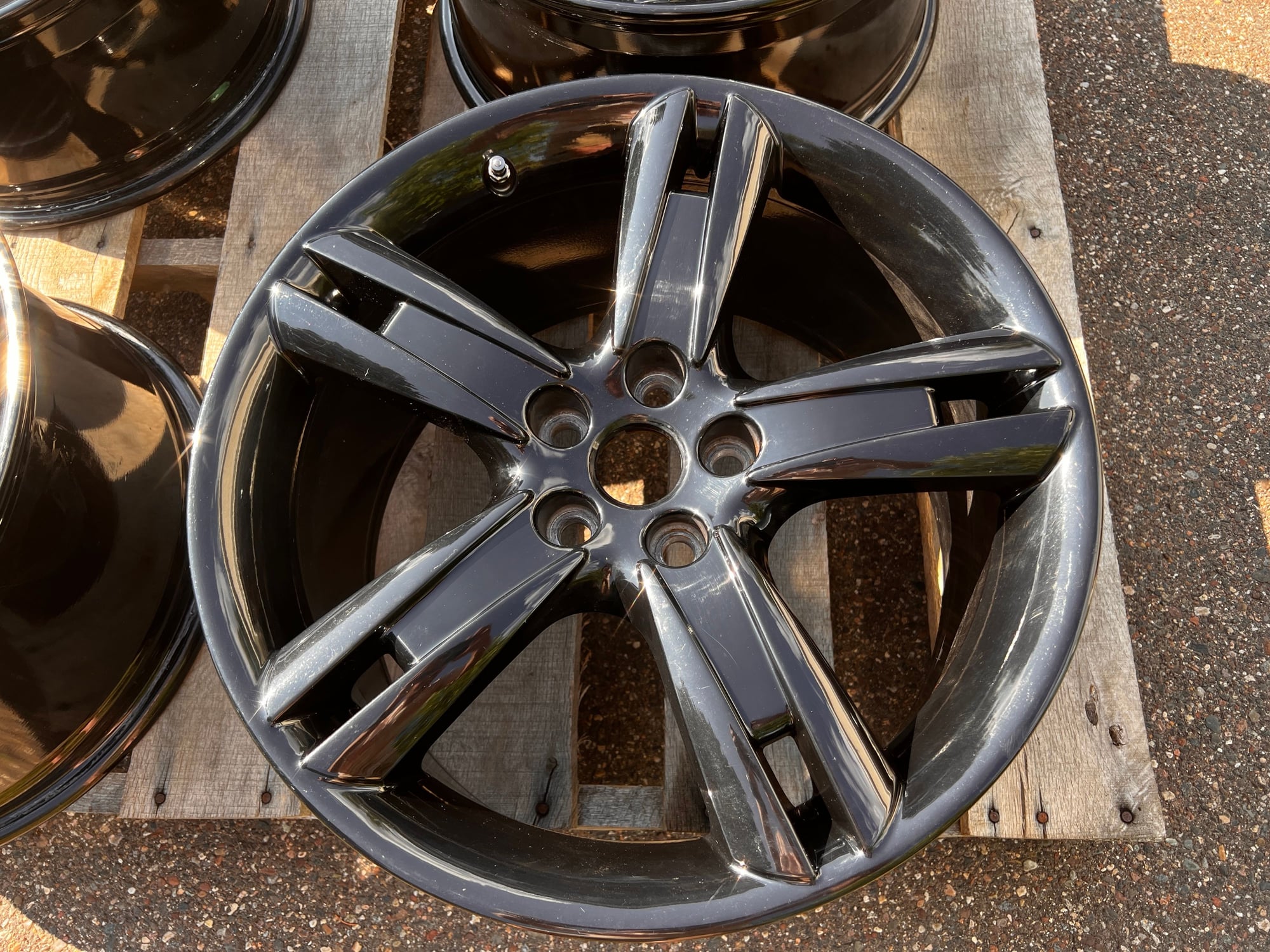 Wheels and Tires/Axles - Set of 4 STR Staggered Wheels - Used - 2000 to 2008 Jaguar S-Type - 2000 to 2006 Lincoln LS - 2002 to 2005 Ford Thunderbird - Minneapolis, MN 55402, United States