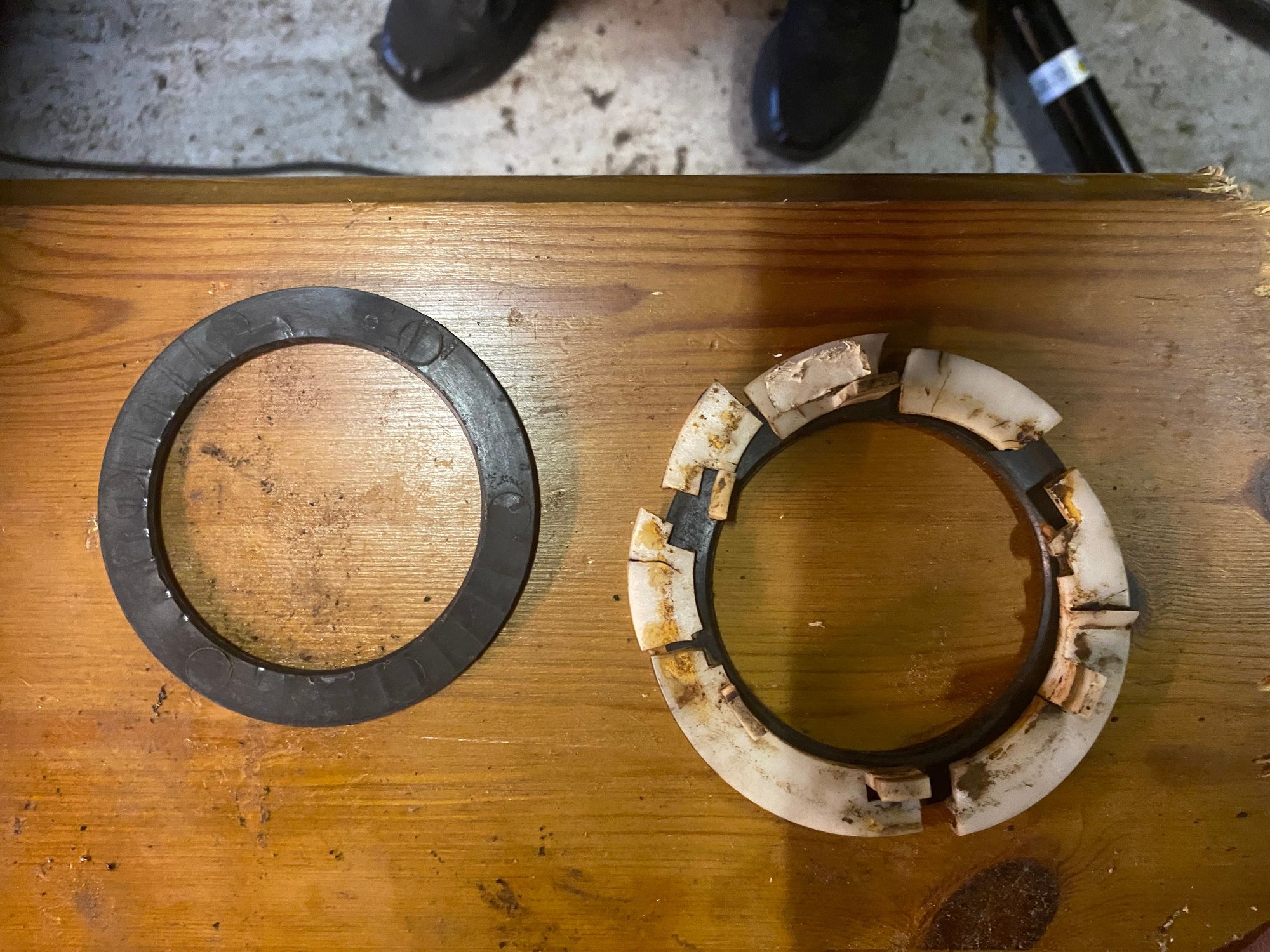 fractured wedge packer prior to silicon repair