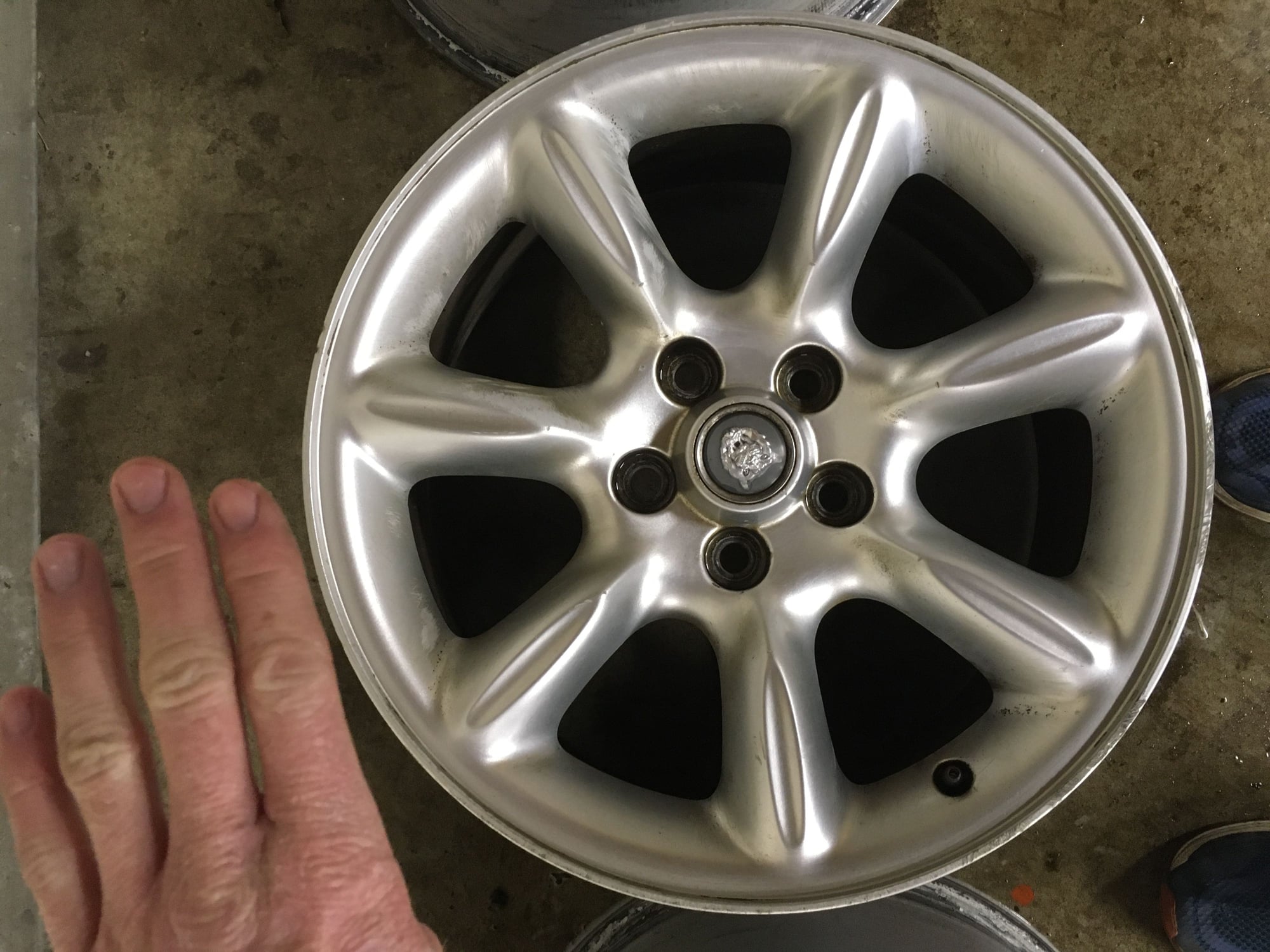 Wheels and Tires/Axles - Jaguar Asteroid Wheels (2000 XJR) - Used - 1997 to 2003 Jaguar XJR - Holly, MI 48442, United States
