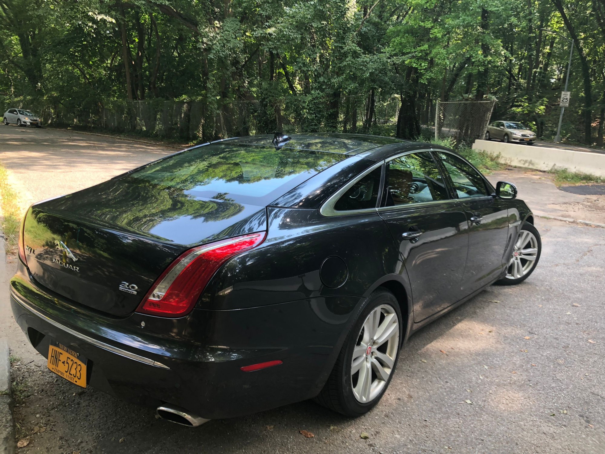 2014 Jaguar XJ - ***2014 Jaguar XJ-L Portfolio AWD *** - Used - VIN SAJWJ2GD0E8V71736 - 80,000 Miles - 6 cyl - AWD - Automatic - Sedan - Gray - Woodhaven, NY 11421, United States