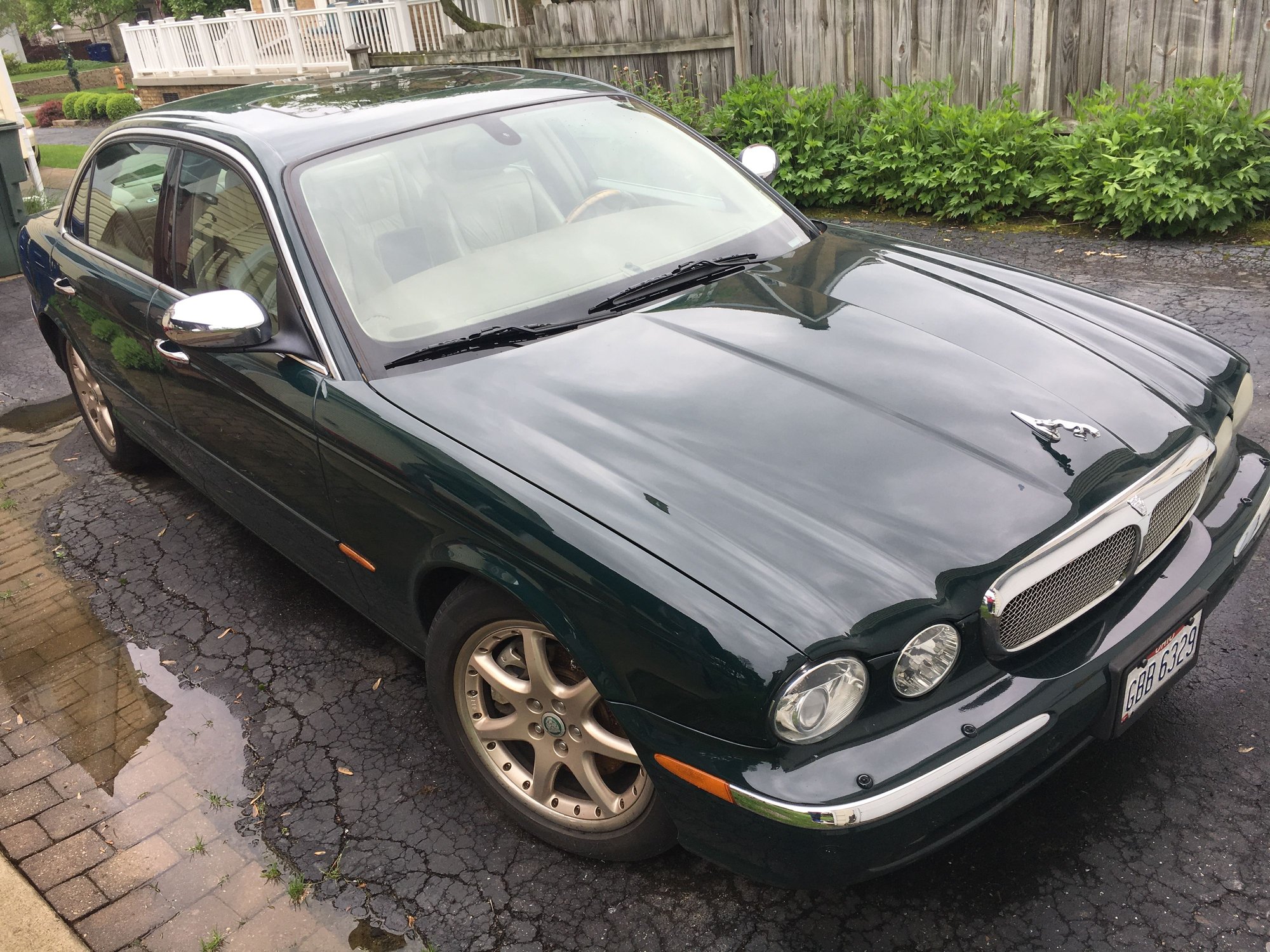 2005 Jaguar Vanden Plas - 2005 XJ8 Vanden Plas in BRG - parts or repair - Used - VIN SAJWA73B74TG19166 - 140,000 Miles - 8 cyl - 2WD - Automatic - Sedan - Other - Columbus, OH 43214, United States